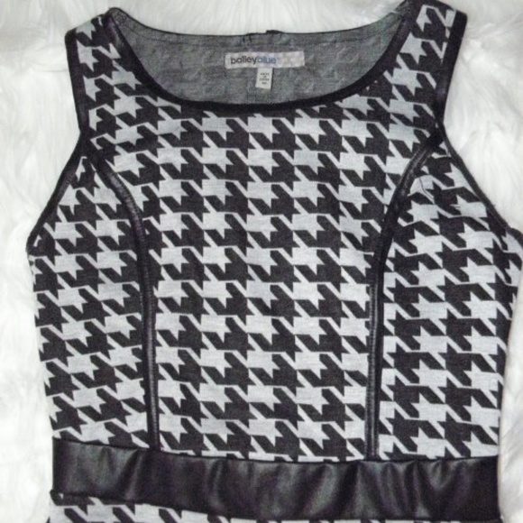 Black and White Hounds Tooth print Body con Dress - Picture 4 of 6